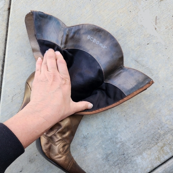 BCBGirls VNTG Western Inspired Bronze Leather Booties - Picture 13 of 14
